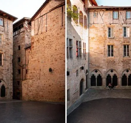 Dans Prieure De Caractere Xviii Siecle Planioles